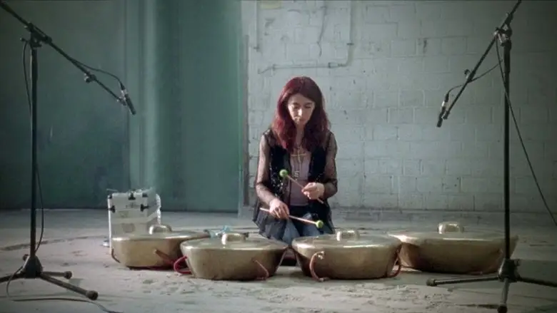 Touch The Sound: A Sound Journey With Evelyn Glennie (2004)