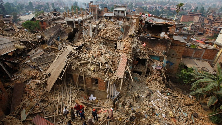 Nepal Quake: Terror On Everest (2015)