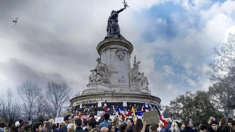 Attentats 2015, Ce Qui Nous Lie (2025)