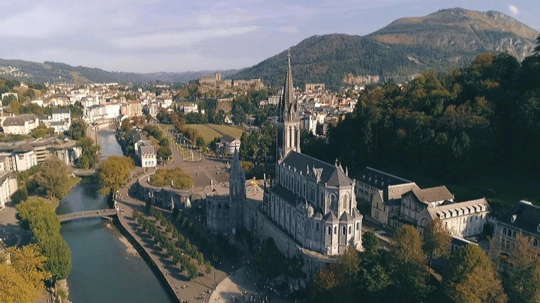 Lourdes, Le Sanctuaire De La Demesure (2020)