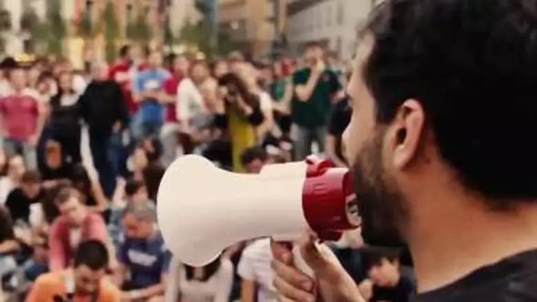 O Paradoxo Da Democracia (2019)