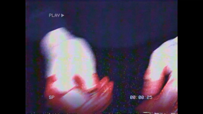 Crawling Heads (2026)