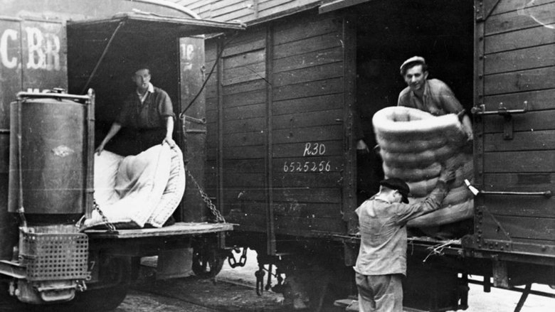 Apres La Guerre, Les Restitutions (2015)