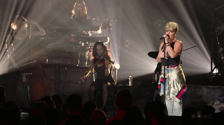 P!NK: Beautiful Trauma Live (2017)