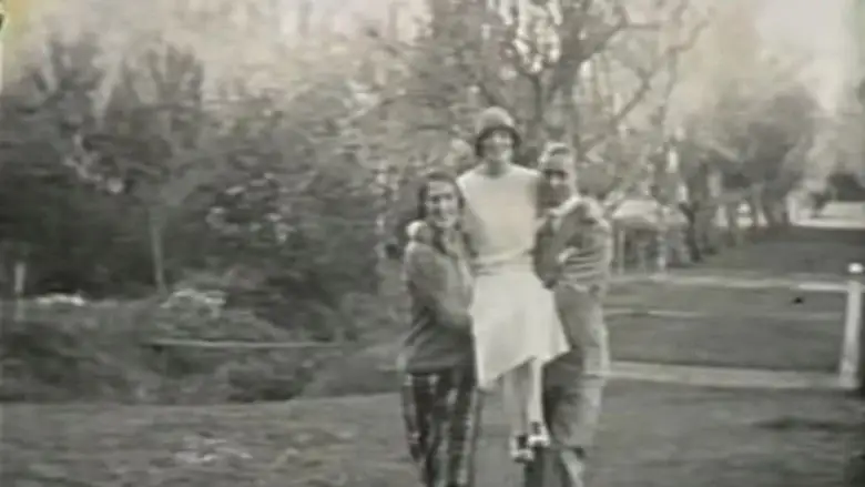 Las Dependencias (1999)