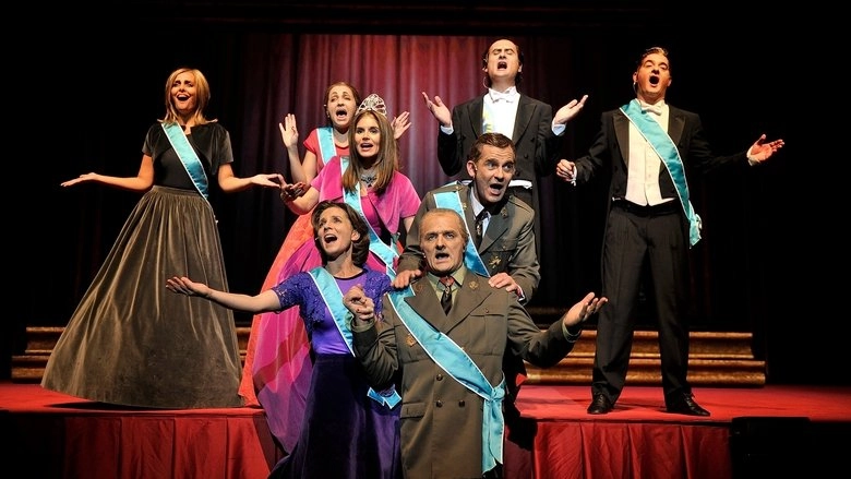 La Familia Irreal (2014)