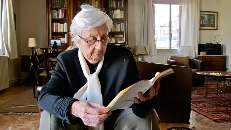 Tes Cheveux Demeles Cachent Une Guerre De Sept Ans (2019)