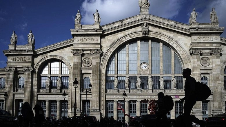 Paris Train Stations: Shaping The City (2020)