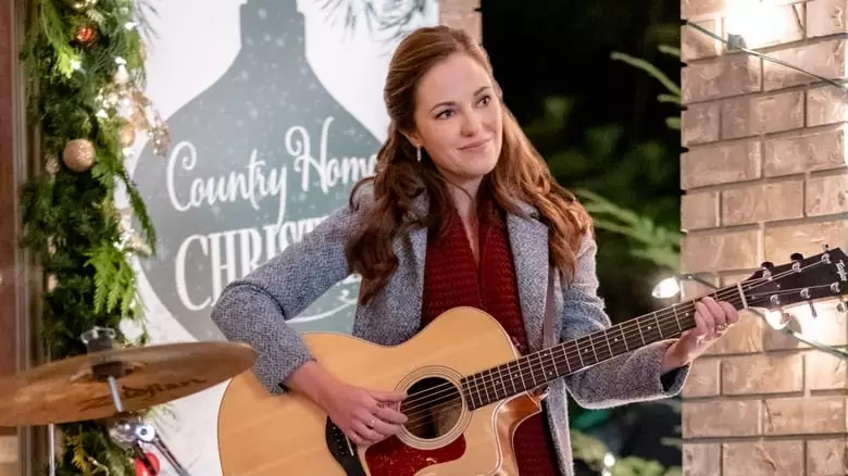 A Homecoming For The Holidays (2019)