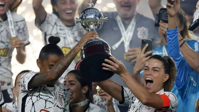 A Gloria E Delas - Corinthians Tricampeao Da America (2022)