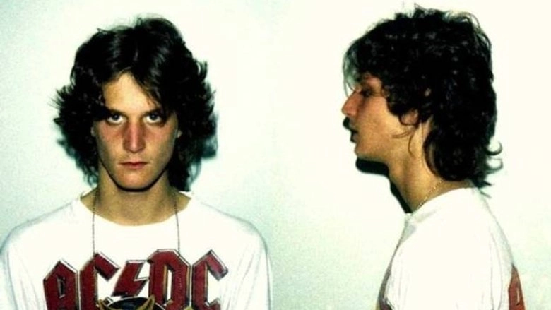 Satan In The Suburbs (2000)