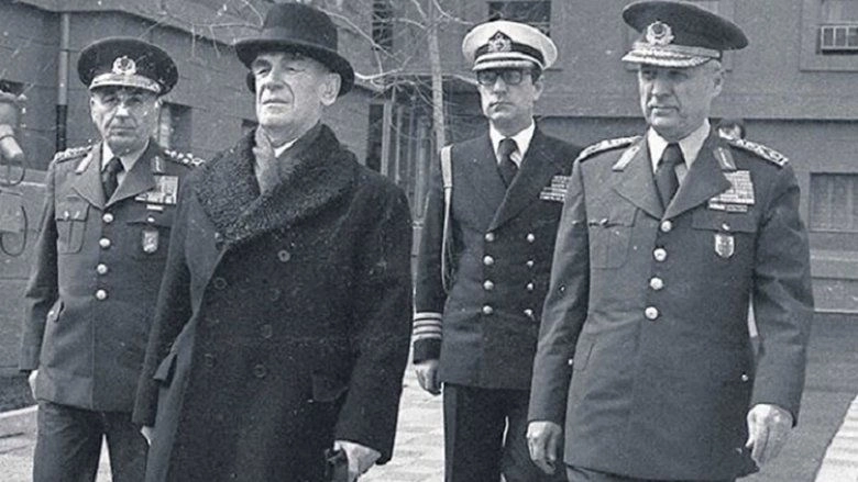 12 Mart Kasirgasi (Renklerin Catismasi) (1998)