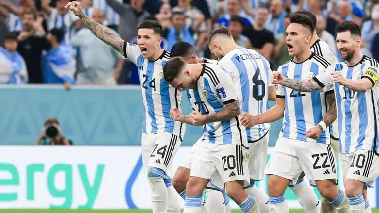 Muchachos, La Pelicula De La Gente (2023)