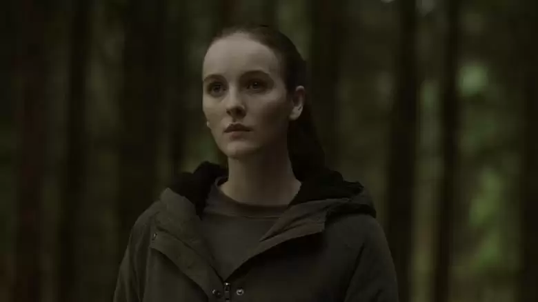 Rose Plays Julie (2021)
