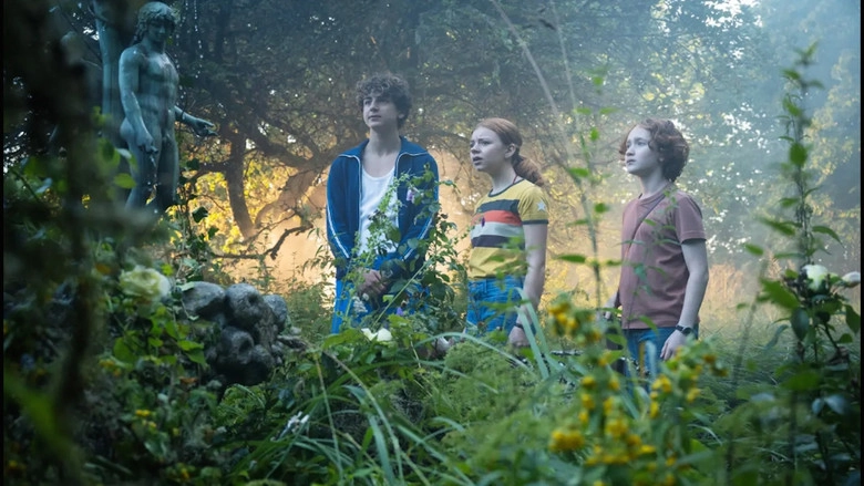 Tordyveln Flyger I Skymningen (2025)