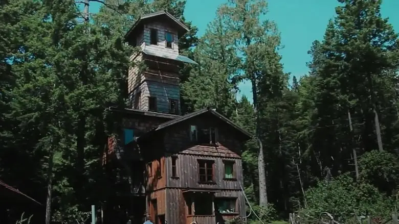 Life Off Grid (2016)