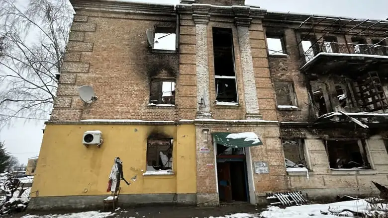 War Zone: Bear Grylls Meets President Zelenskyy (2023)