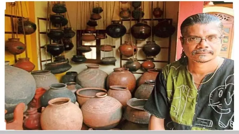Portrait Of A Goan Collector (2019)