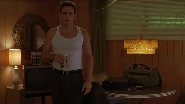 Employee Of The Month (2004)
