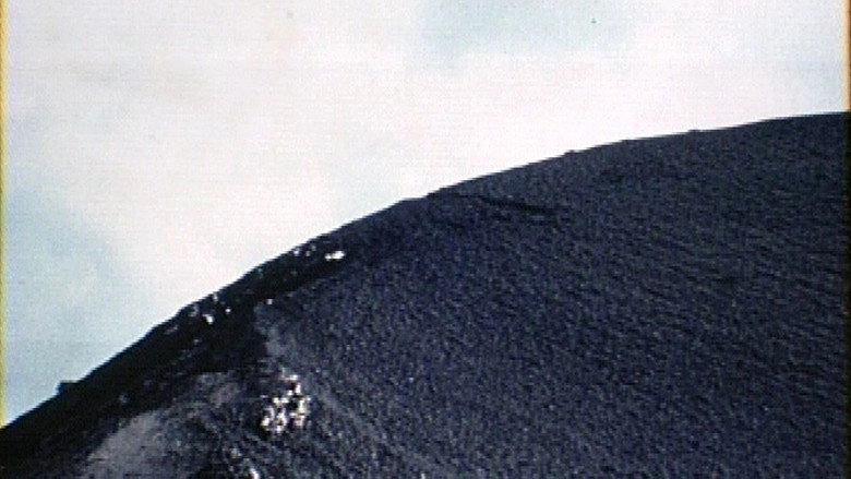 I. E. [site 01-isole Eolie] (2004)