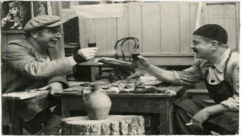 Bichebi Iasamnis Quchidan (1974)