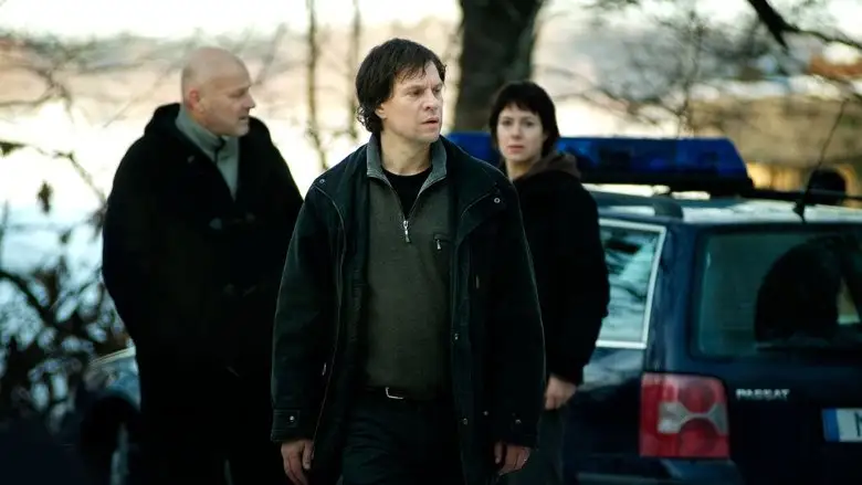 Svalan, Katten, Rosen, Doden (2006)