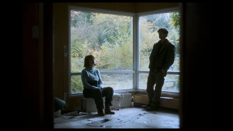 ENTRE CHIEN & LOUP (2025)