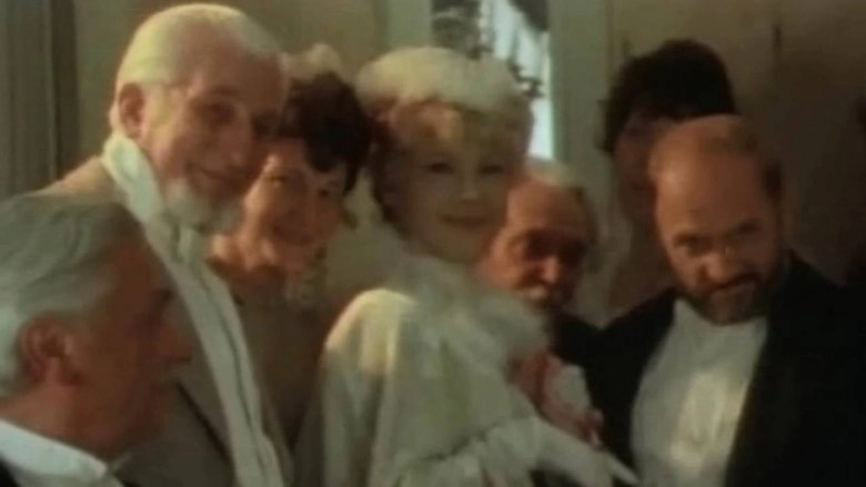 Gde-to V Gubernskom Sadu (Koe-chto Iz Gubernskoy Zhizni) (1983)