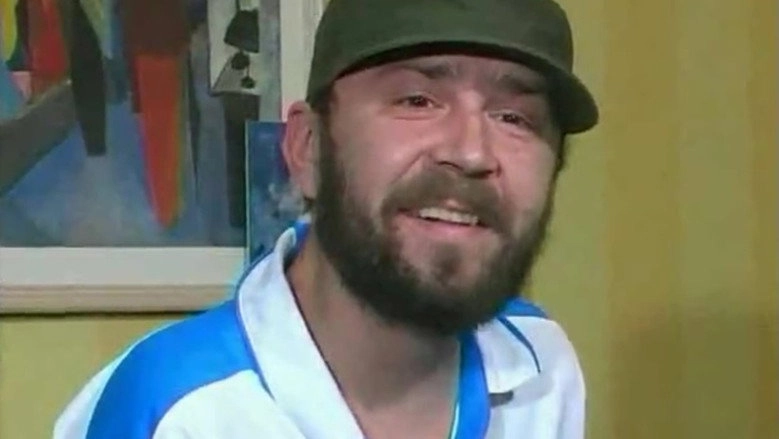 On Rugaetsya Matom (2005)