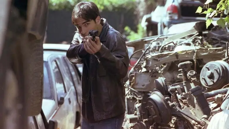Dentro La Citta (2004)