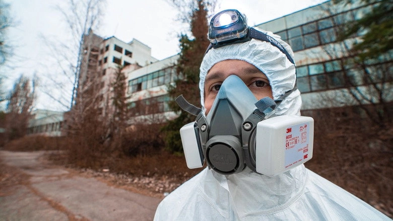 Dans Les Parties Les Plus Radioactives De Tchernobyl (2019)