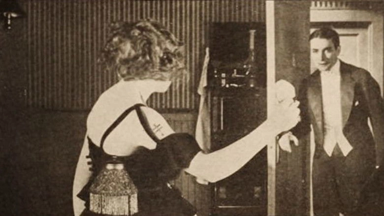 The Mystery Of The Double Cross (1917)