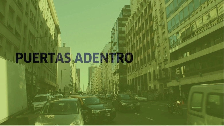Puertas Adentro (2017)