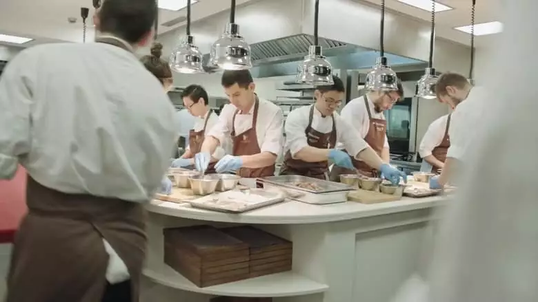 Stage: The Culinary Internship (2019)