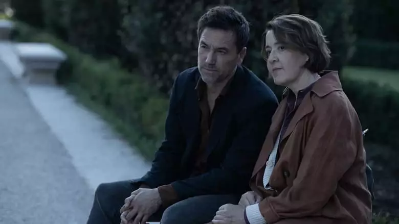 Laura Y El Misterio De La Novia Que Espero Demasiado (2023)