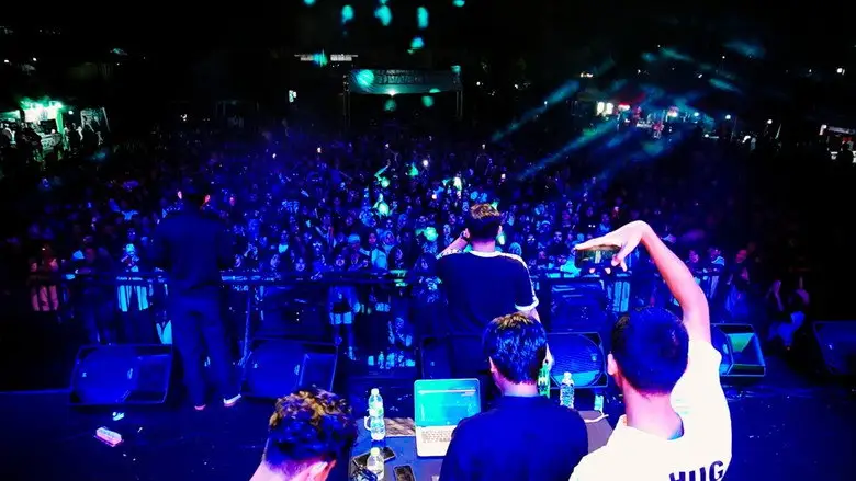 Oasis Bandung Live Forever (2025)
