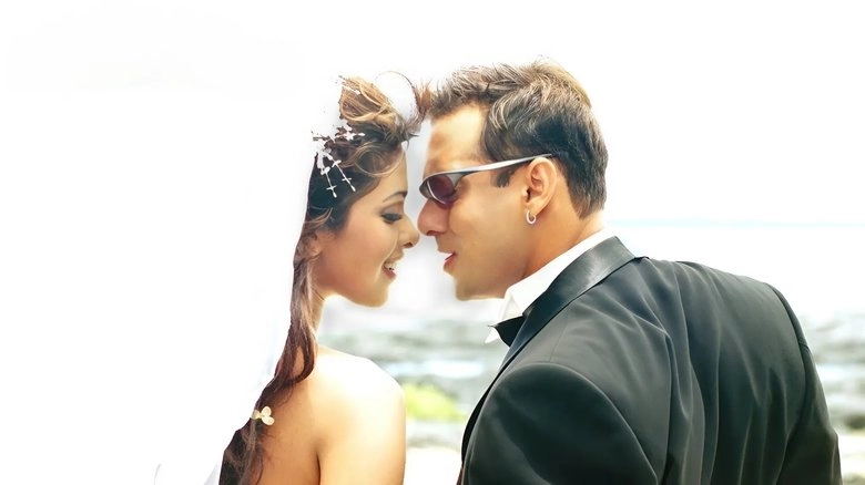 Mujhse Shaadi Karogi (2004)
