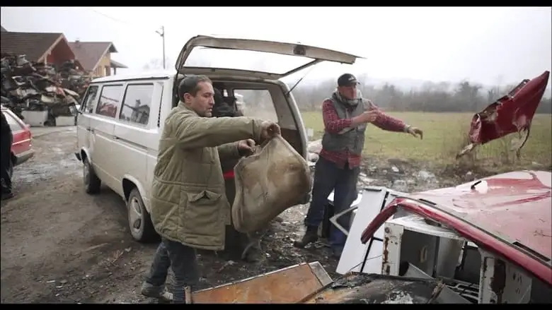 An Episode In The Life Of An Iron Picker (2013)