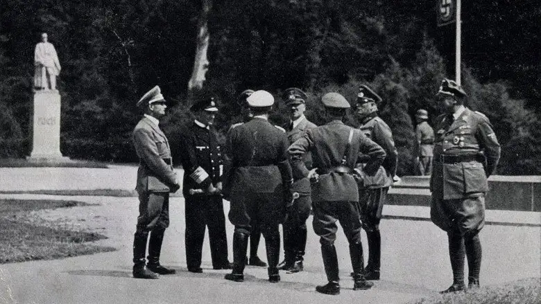 Operation Sichelschnitt - Hitlers Uberfall Auf Frankreich (2012)