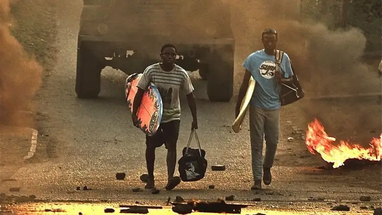 Otelo Burning (2011)