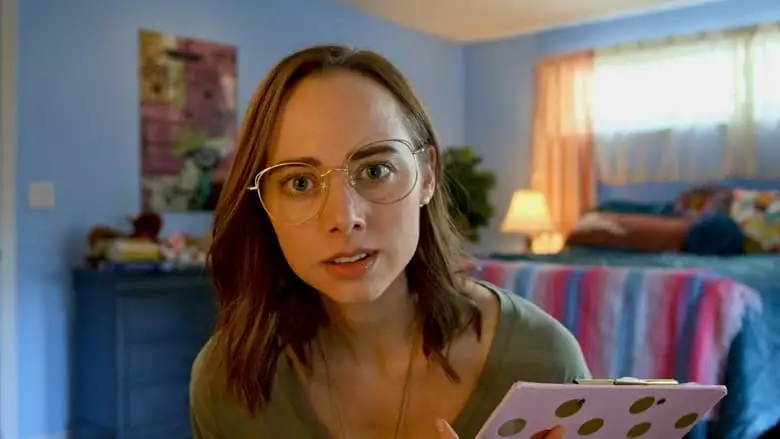 Sally Floss: Digital Detective (2022)