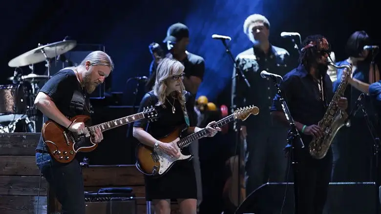 Tedeschi Trucks Band: Live From The Fox Oakland (2017)