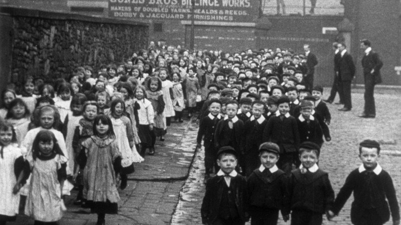Electric Edwardians: The Lost Films Of Mitchell & Kenyon (2005)