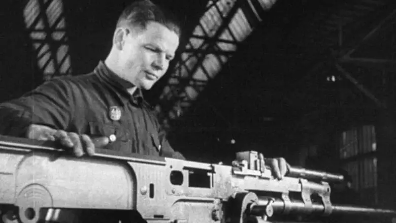 Les Usines De Staline Face Aux Armees D'Hitler (2024)