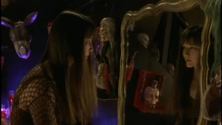 Mirror Mirror 4: Reflections (2000)