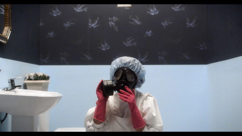 The Housewife (2021)