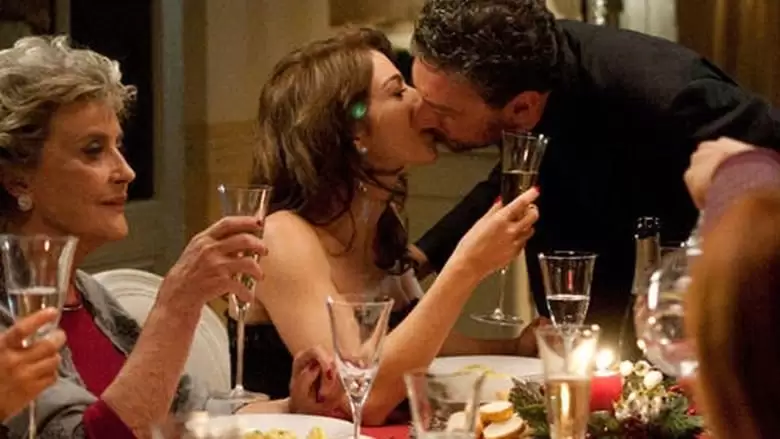 Una Famiglia Perfetta (2012)
