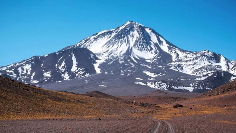 The Beloved Volcano (2017)