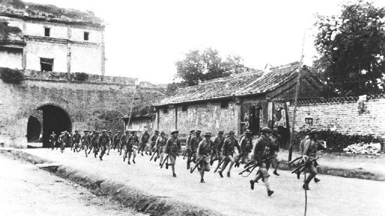 The Lu Gou Qiao Incident (1995)