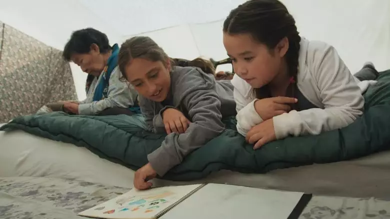 Tia And Piujuq (2018)